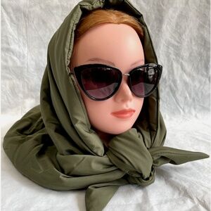 Puffer Shawl,Triangle Scarf, Babuska Style Quilted, Green Scarf, Winter Hat NEW…